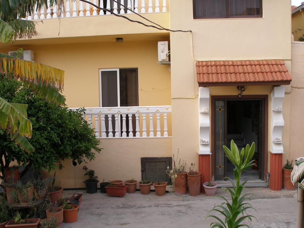 Konukevi Georgia Old Town 2*